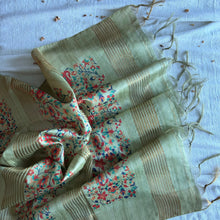 Load image into Gallery viewer, Paisley Party Pistachio Saree

